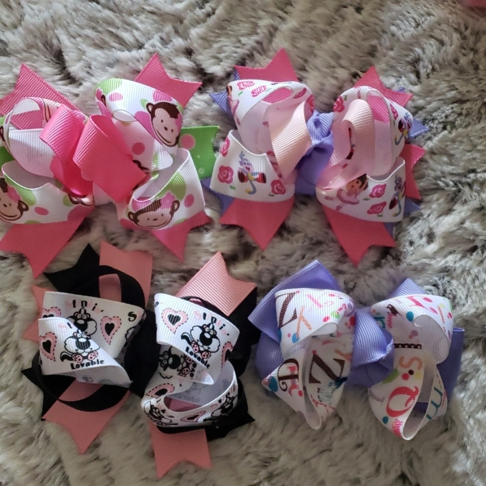 Set of 4 bows